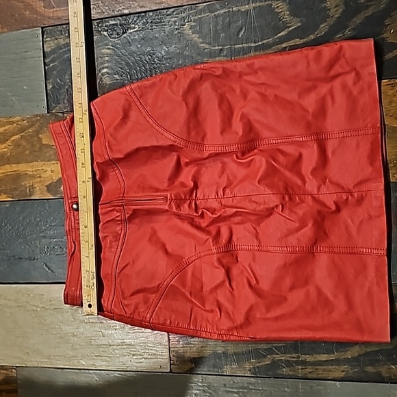 LAURICE pencil skirt leather Red sz 7/8 - Picture 3 of 5
